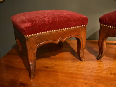 Paire de petits tabourets